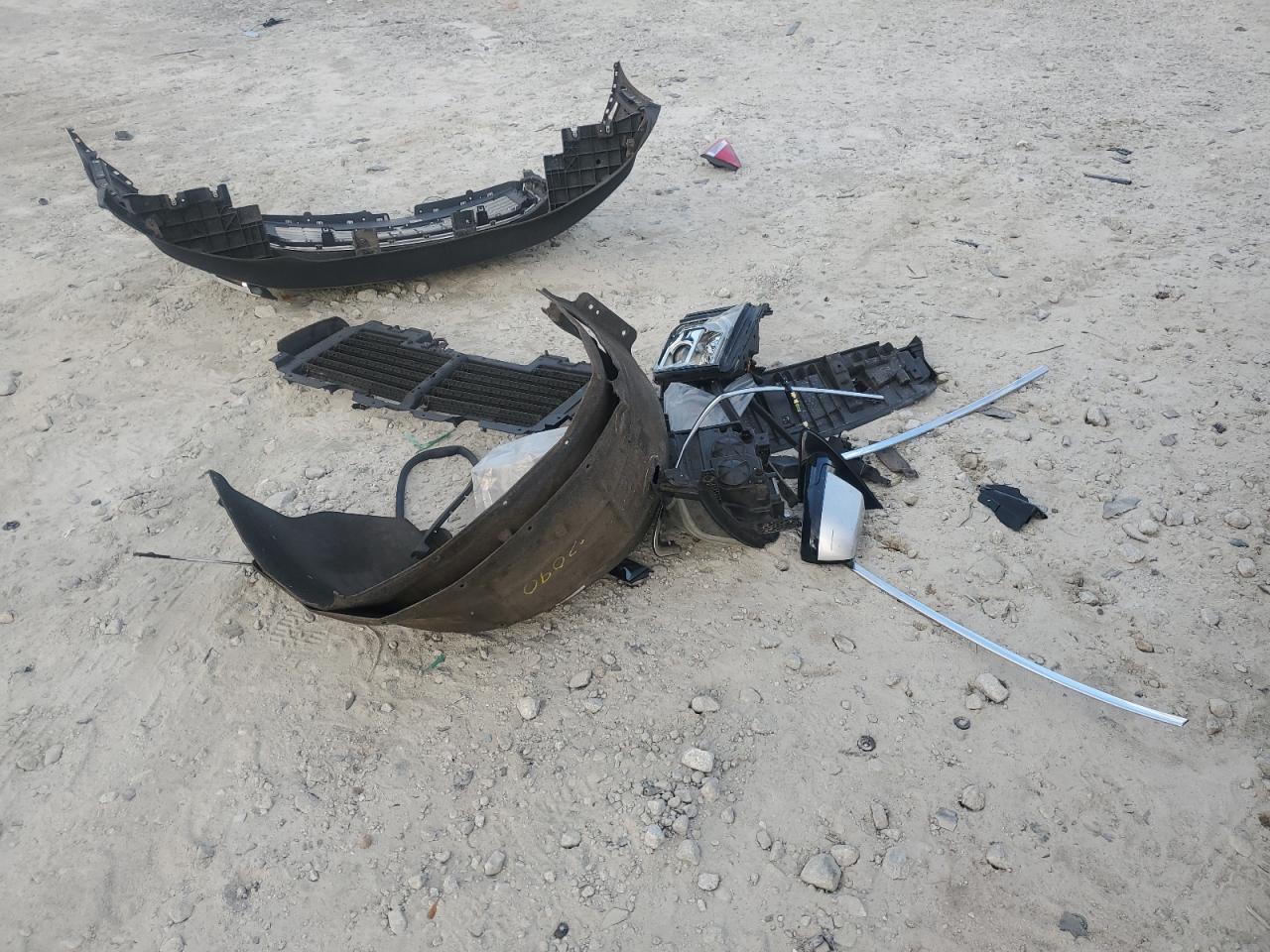 2020 GMC Yukon Xl Denali VIN: 1GKS1HKJ4LR185586 Lot: 82598775