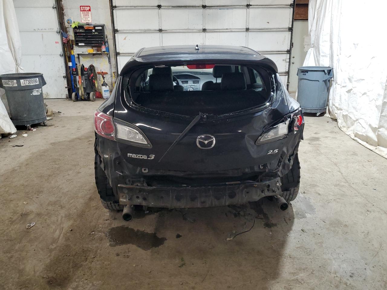 2011 Mazda 3 S VIN: JM1BL1M63B1372546 Lot: 91420445