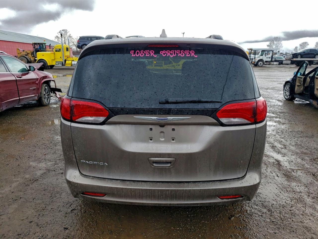 2018 Chrysler Pacifica Touring VIN: 2C4RC1DG8JR278096 Lot: 94057885