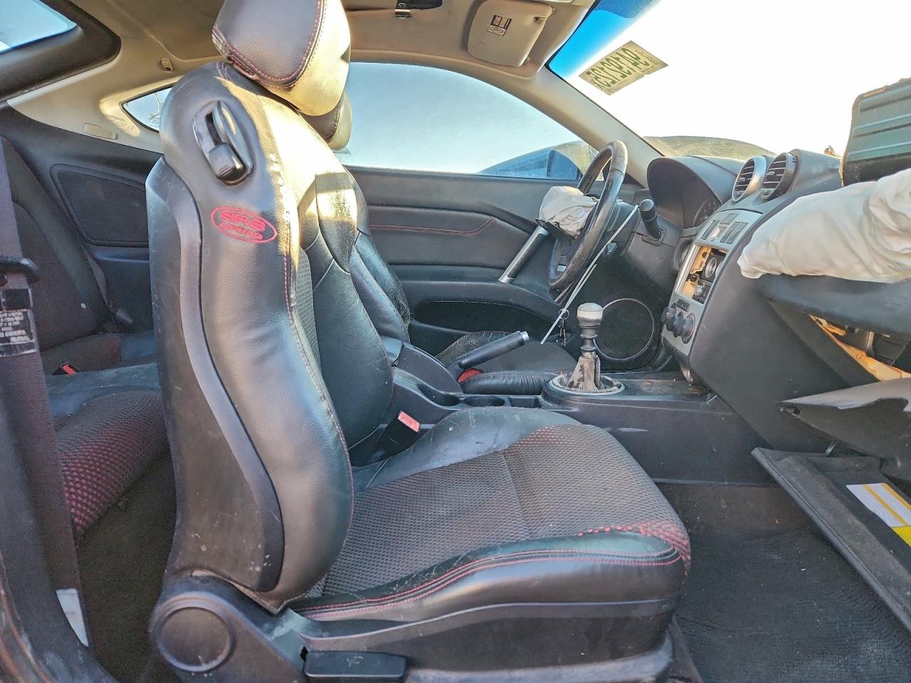 2005 Hyundai Tiburon Gt VIN: KMHHN65F95U182118 Lot: 94192125