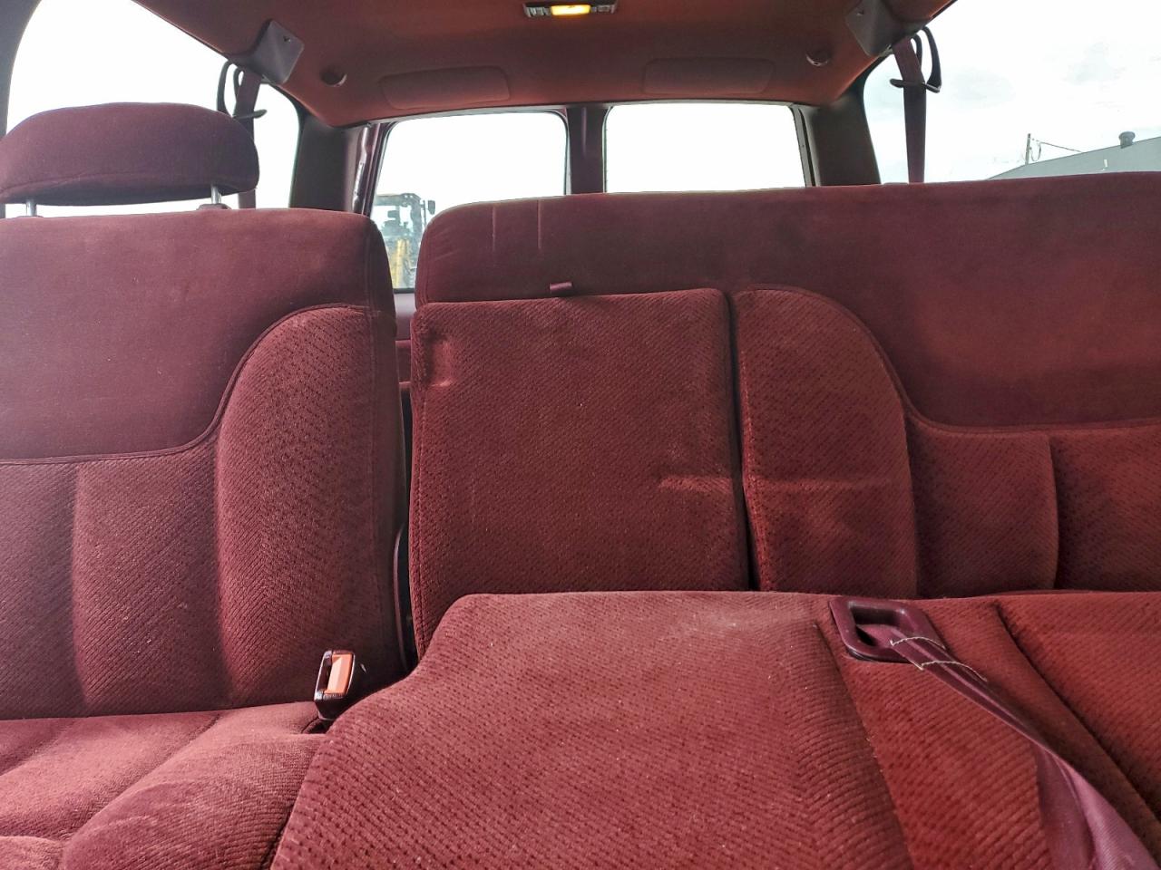 1995 Chevrolet Suburban K2500 VIN: 1GNGK26N0SJ314288 Lot: 94263765