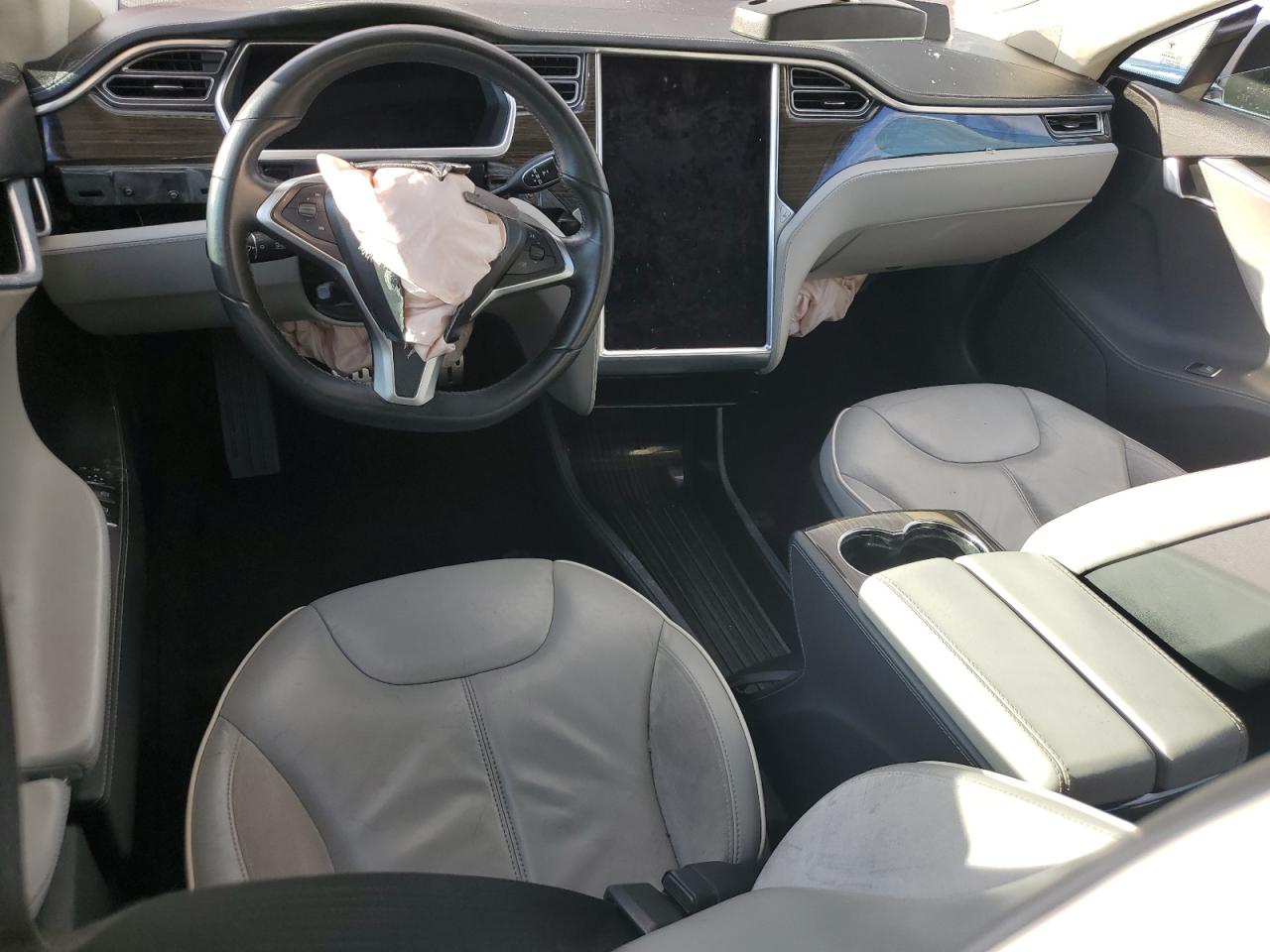 2014 Tesla Model S VIN: 5YJSA1H12EFP38688 Lot: 91662935