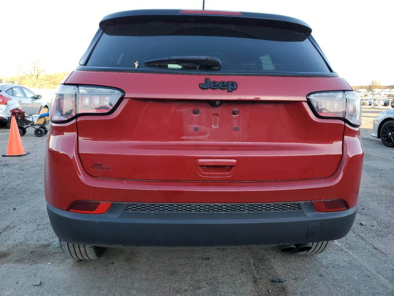 2018 Jeep Compass Latitude VIN: 3C4NJCBB6JT318468 Lot: 92470575