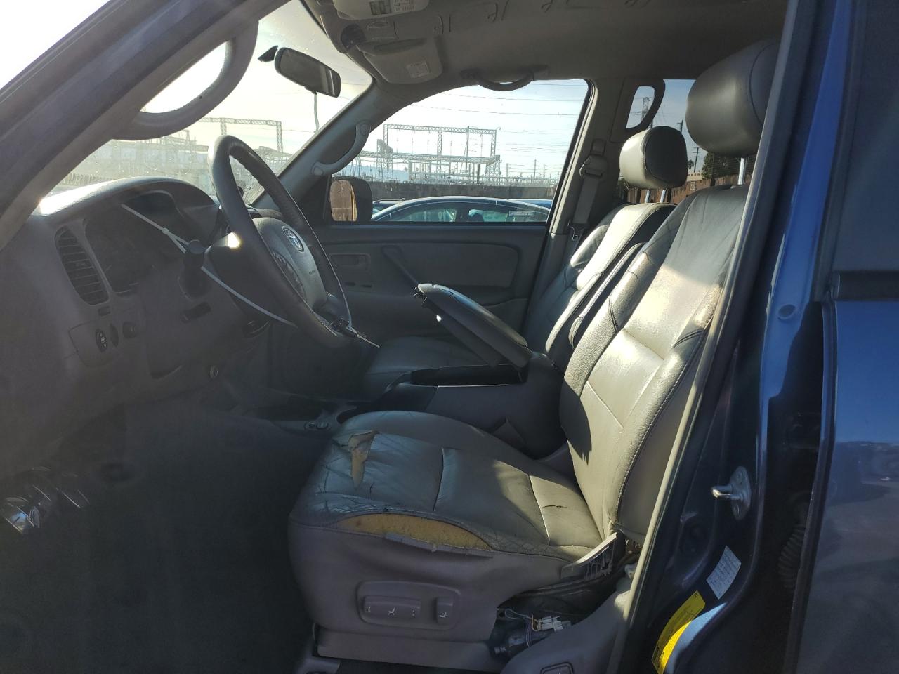 2004 Toyota Sequoia Sr5 VIN: 5TDZT34A14S229910 Lot: 92034525