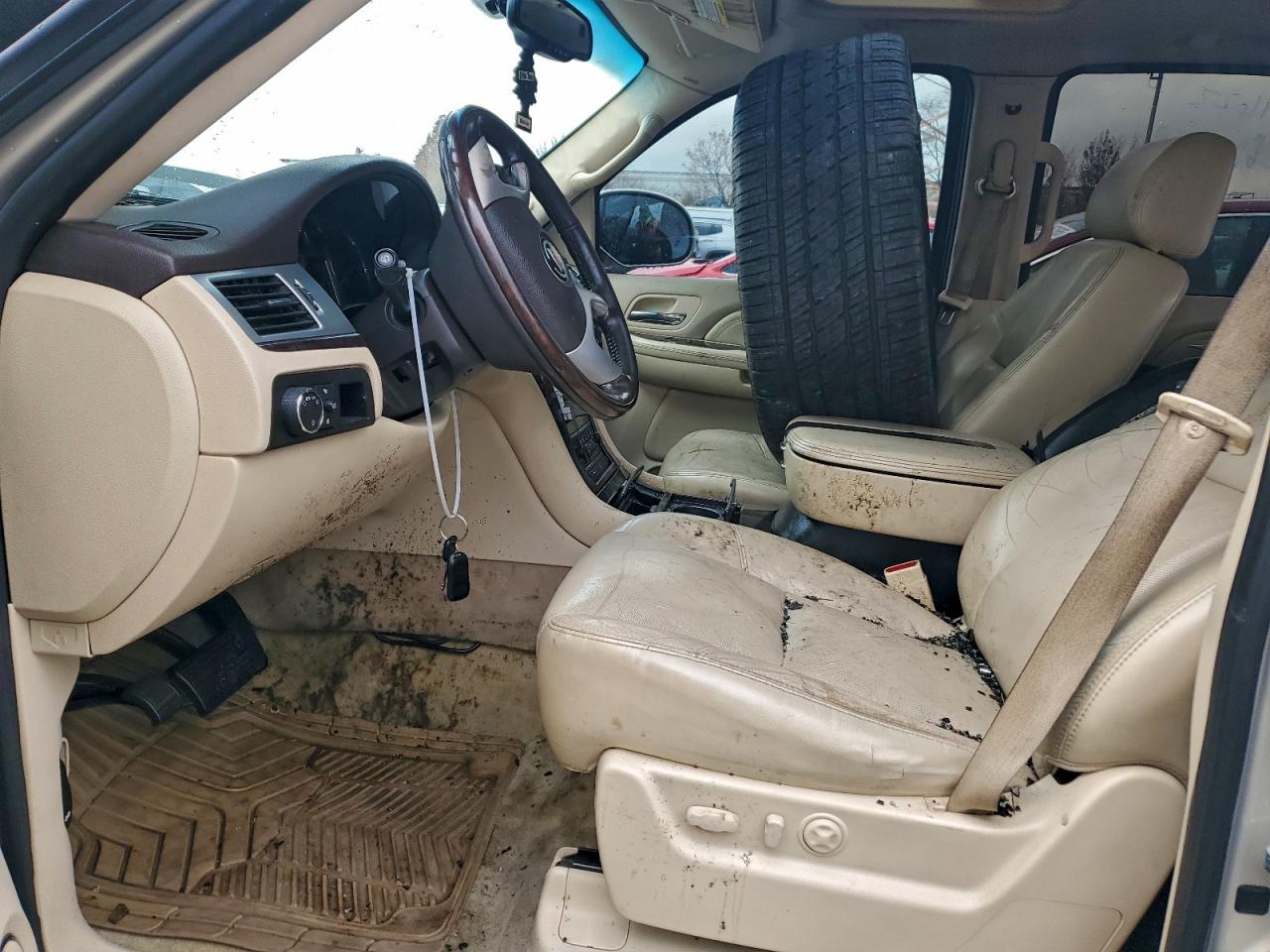 2007 Cadillac Escalade Luxury VIN: 1GYFK63877R218980 Lot: 94234975