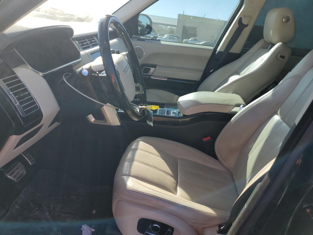 2017 Land Rover Range Rover Supercharged VIN: SALGS2FEXHA321811 Lot: 92062095