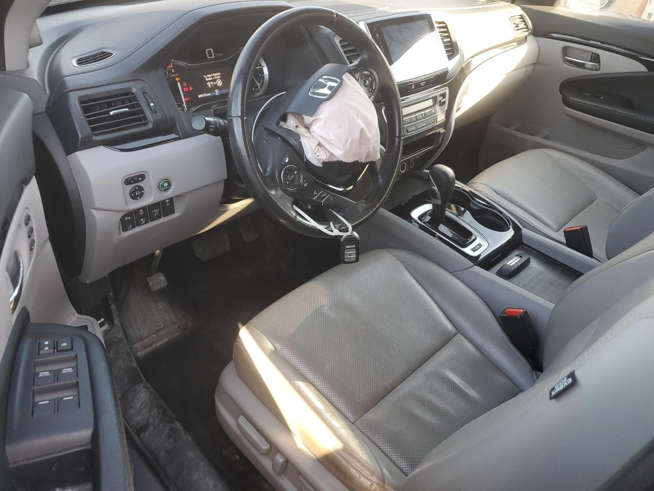 2019 Honda Ridgeline Rtl VIN: 5FPYK3F77KB033737 Lot: 90987625