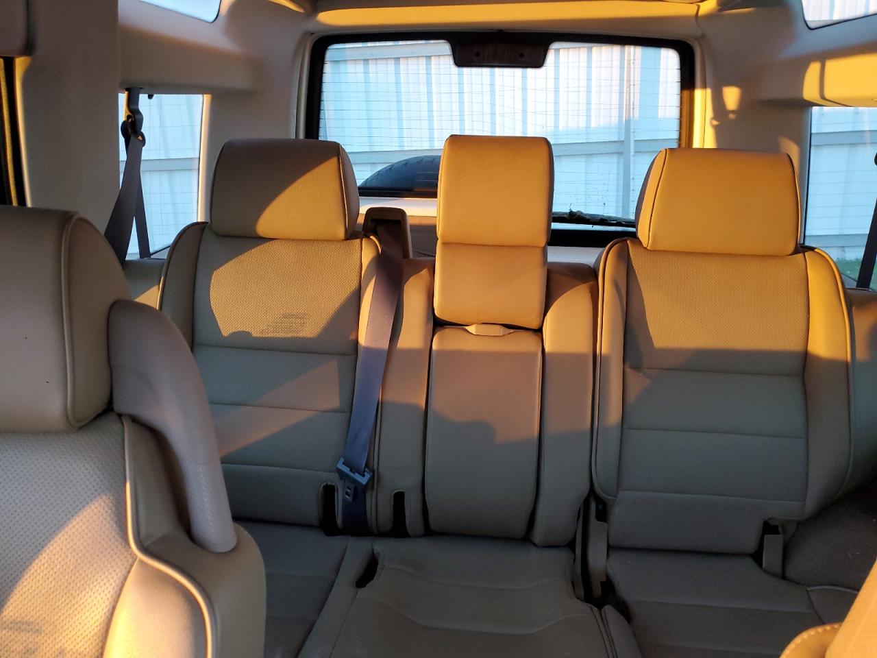 2001 Land Rover Discovery Ii Sd VIN: SALTL15491A295108 Lot: 93147955