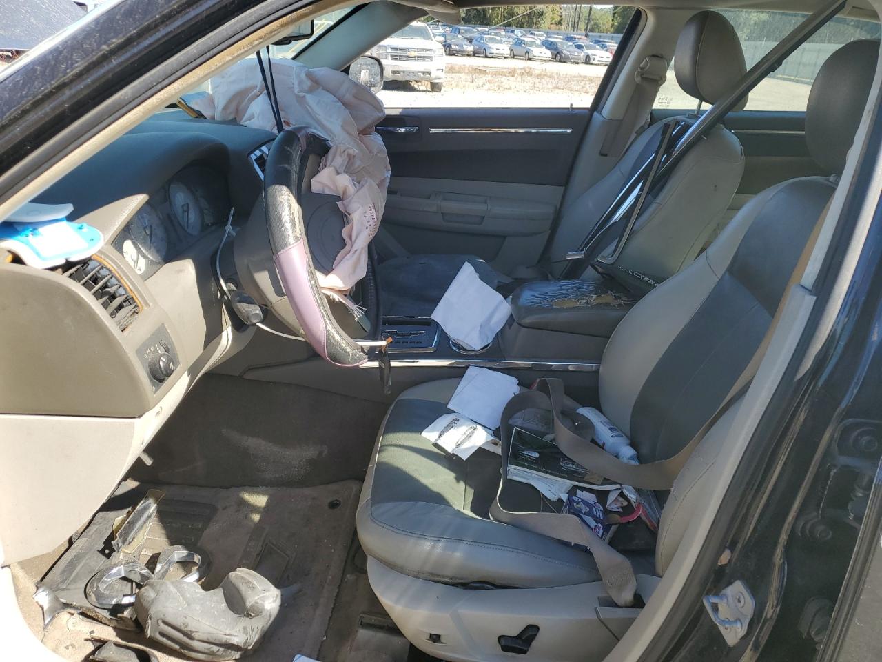 2008 Chrysler 300 Touring VIN: 2C3LA53GX8H136132 Lot: 91244065