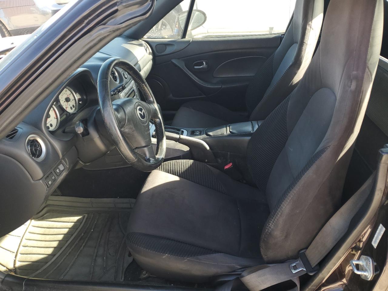 2005 Mazda Mx-5 Miata Base VIN: JM1NB353350413073 Lot: 92494565