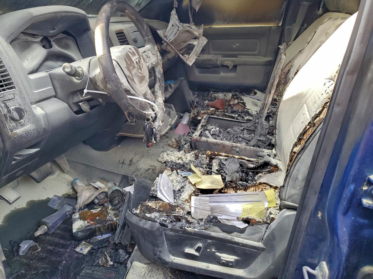 2011 Dodge Ram 1500 VIN: 1D7RV1GT4BS647982 Lot: 86844295