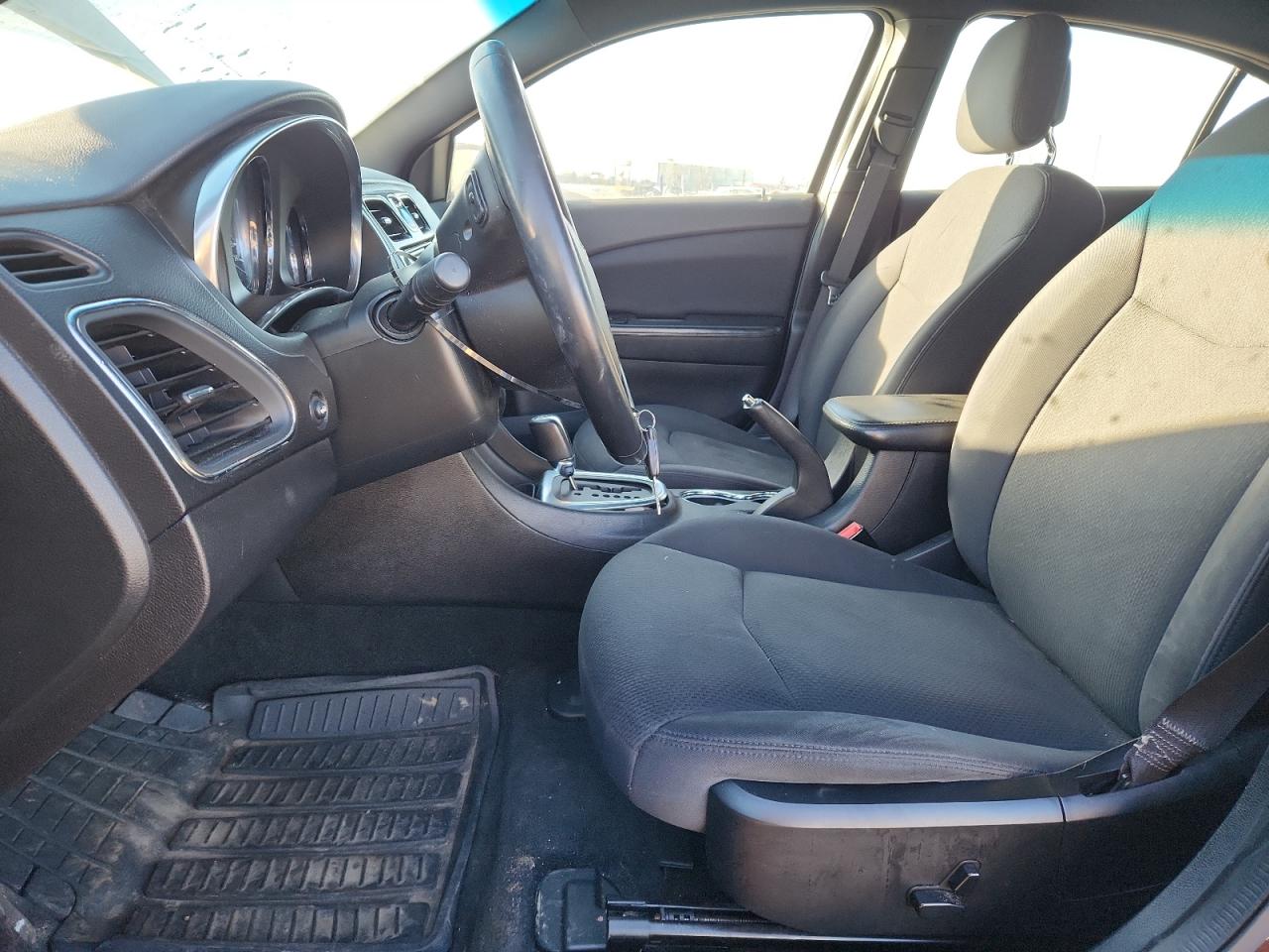 2013 Chrysler 200 Touring VIN: 1C3CCBBB6DN673905 Lot: 93761375