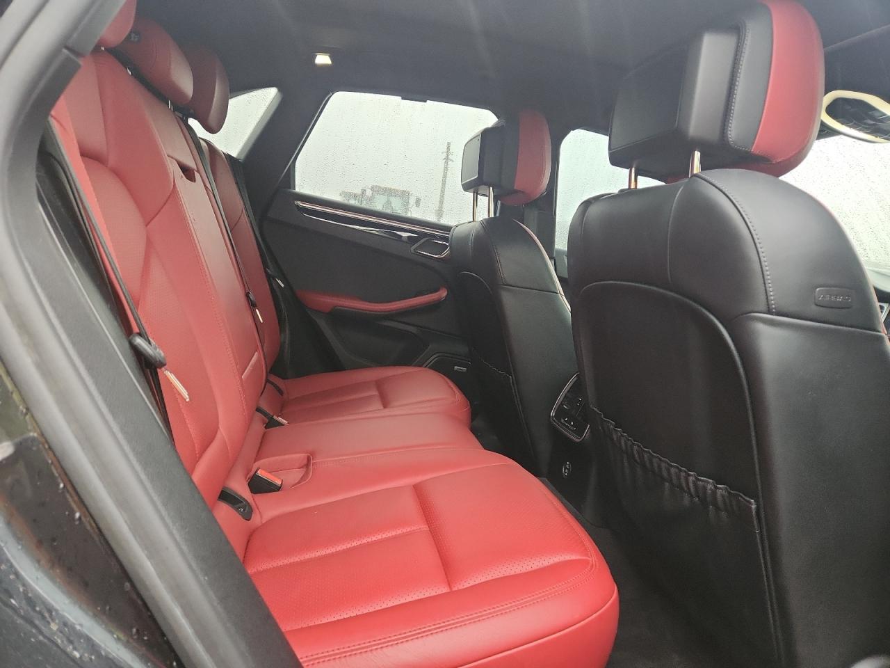 2020 Porsche Macan S VIN: WP1AB2A54LLB30384 Lot: 92011555