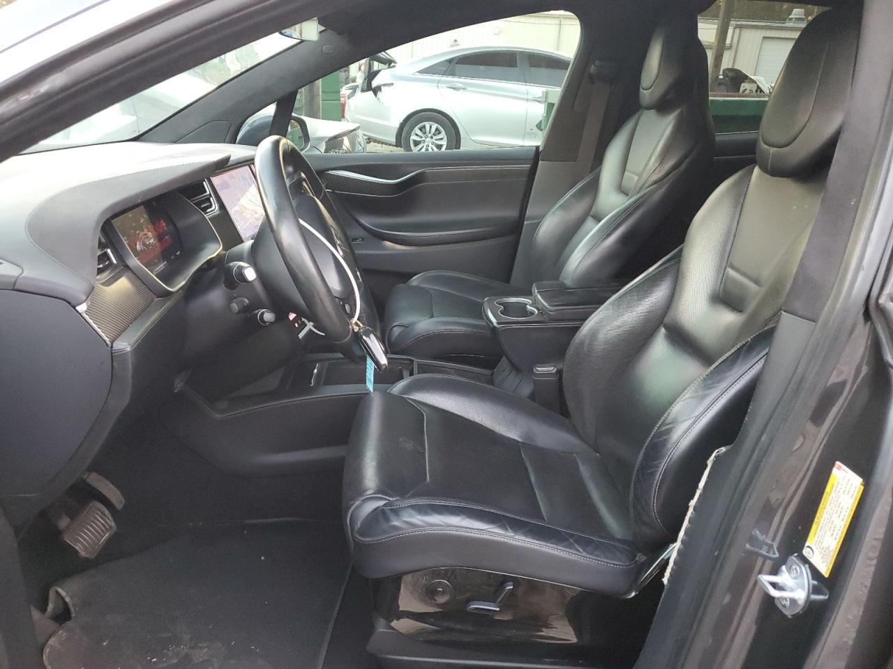 2016 Tesla Model X VIN: 5YJXCBE20GF004539 Lot: 92987685