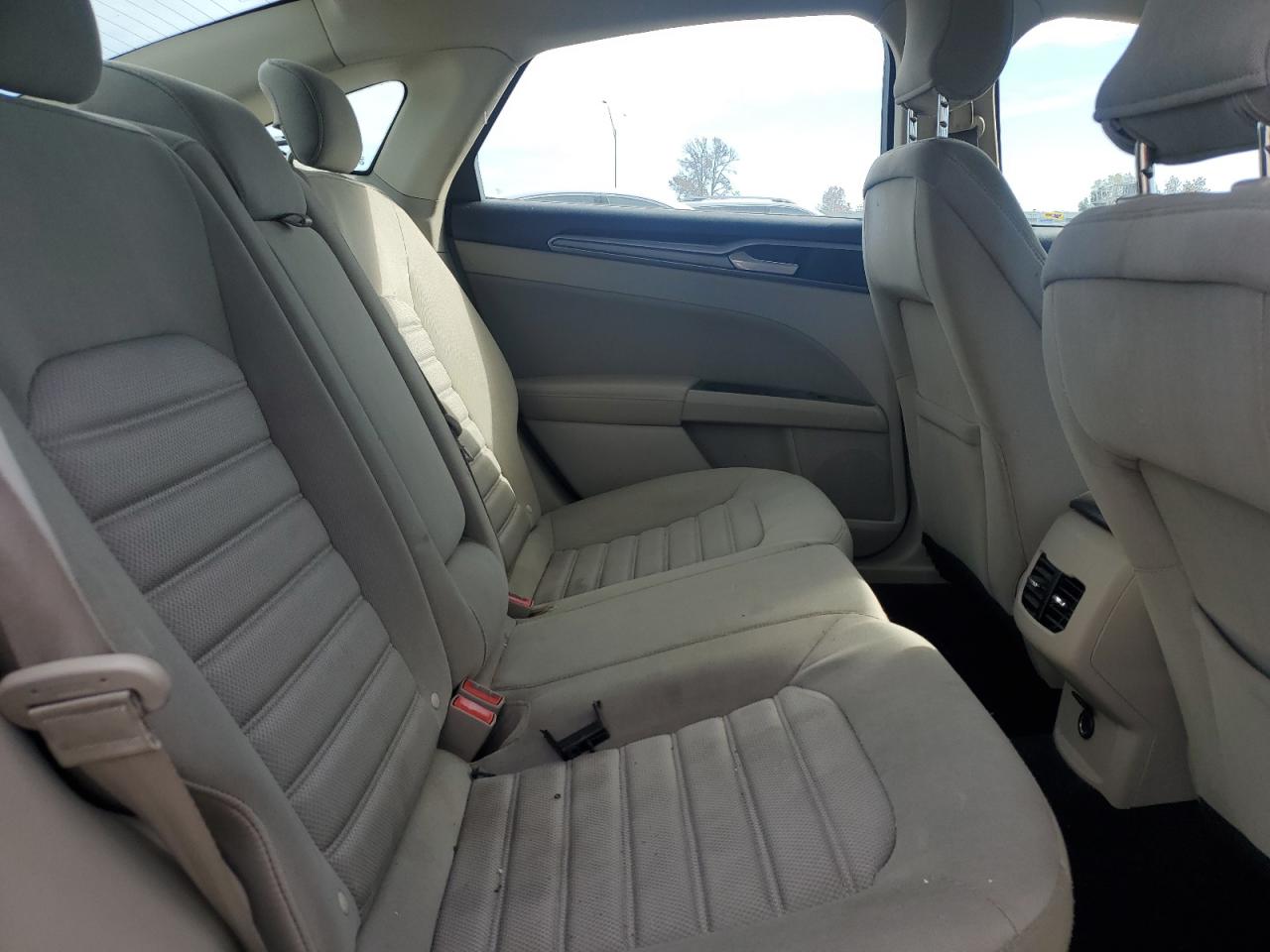 2019 Ford Fusion Se VIN: 3FA6P0LU6KR226248 Lot: 92234795