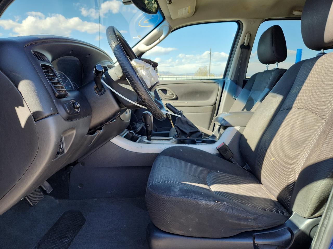 2005 Mazda Tribute S VIN: 4F2YZ941X5KM58589 Lot: 91121915