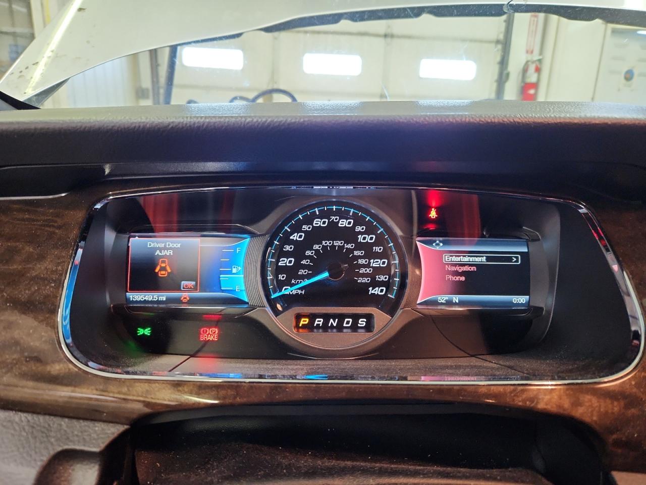 2018 Ford Taurus Limited VIN: 1FAHP2F83JG117836 Lot: 93317535