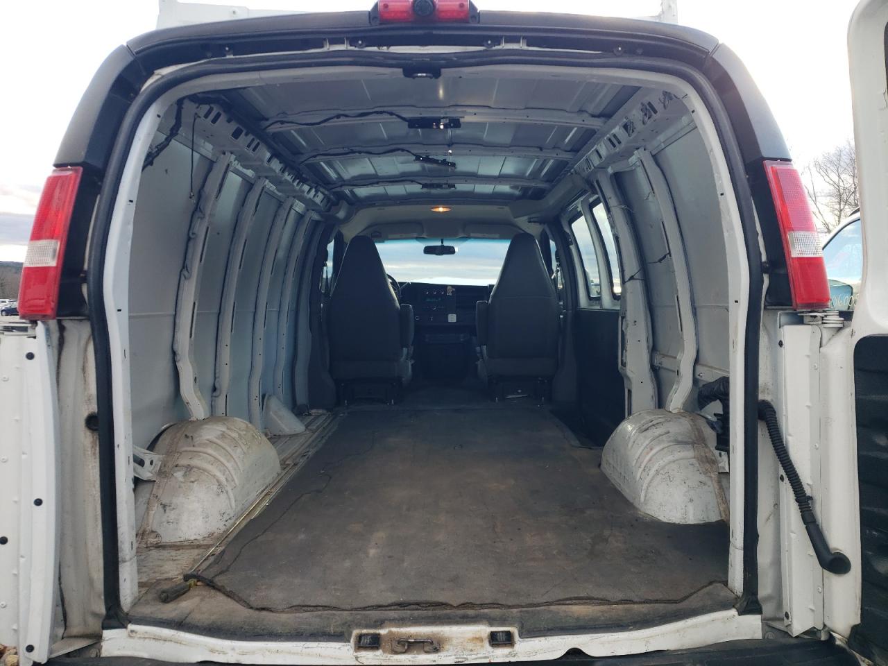 2017 Chevrolet Express G2500 VIN: 1GCWGAFF7H1158994 Lot: 93068515