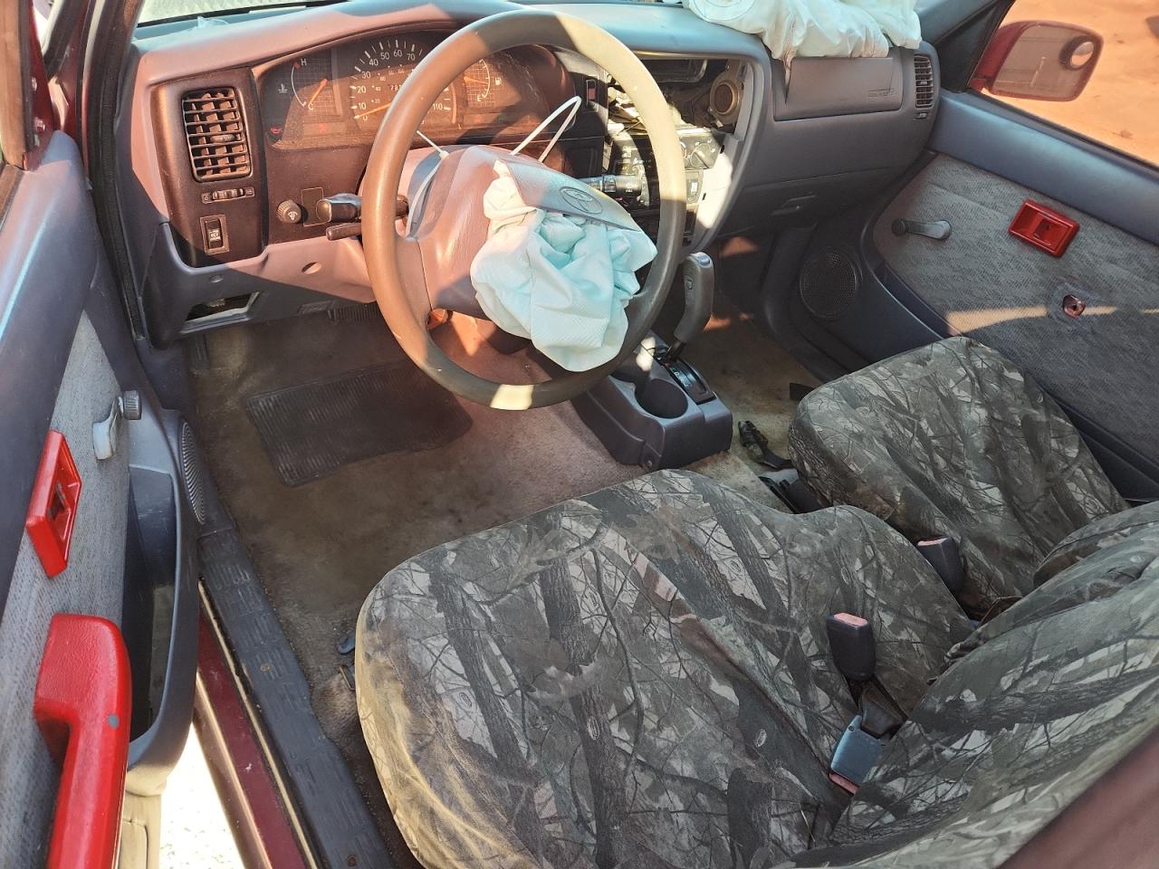 1999 Toyota Tacoma Xtracab Prerunner VIN: 4TASM92N6XZ405436 Lot: 93104385