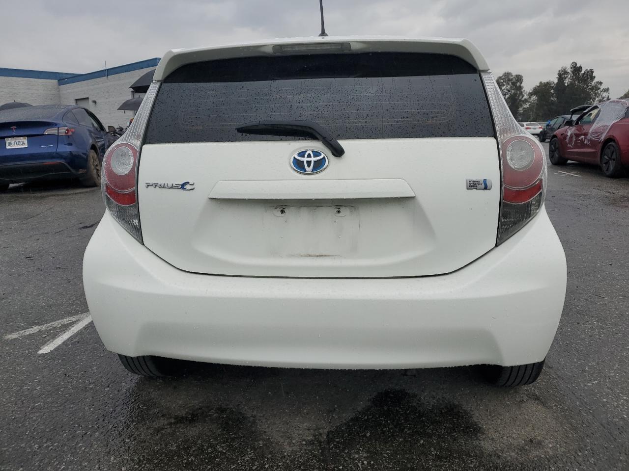 2013 Toyota Prius C VIN: JTDKDTB35D1051466 Lot: 93956955