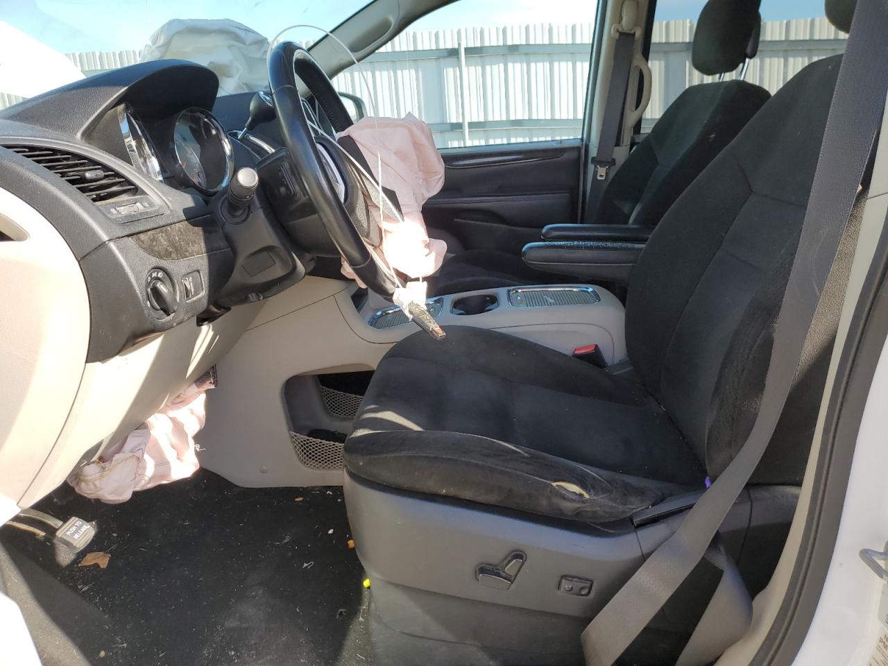 2015 Dodge Grand Caravan Sxt VIN: 2C4RDGCG0FR649437 Lot: 92602955