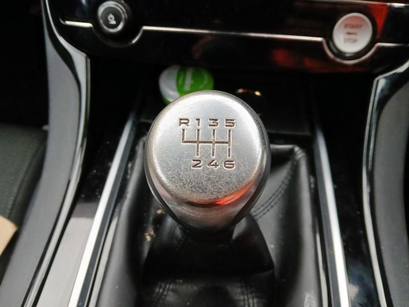 2015 JAGUAR XE 2.0D [180] SE 4DR