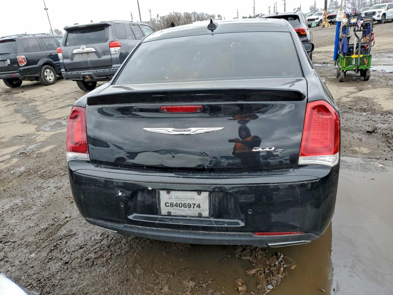 2015 Chrysler 300 S VIN: 2C3CCABG7FH921371 Lot: 94552465