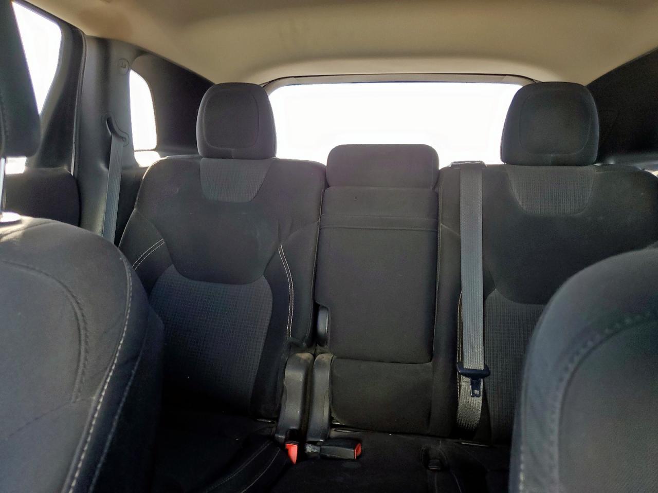 2015 Jeep Cherokee Latitude VIN: 1C4PJMCB9FW557706 Lot: 90936985