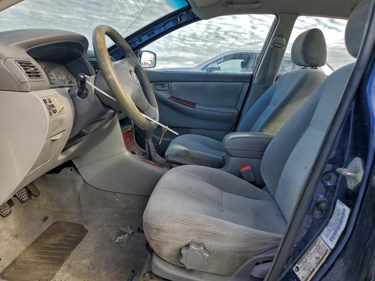 2004 Toyota Corolla Ce VIN: 1NXBR32E14Z313433 Lot: 94359415