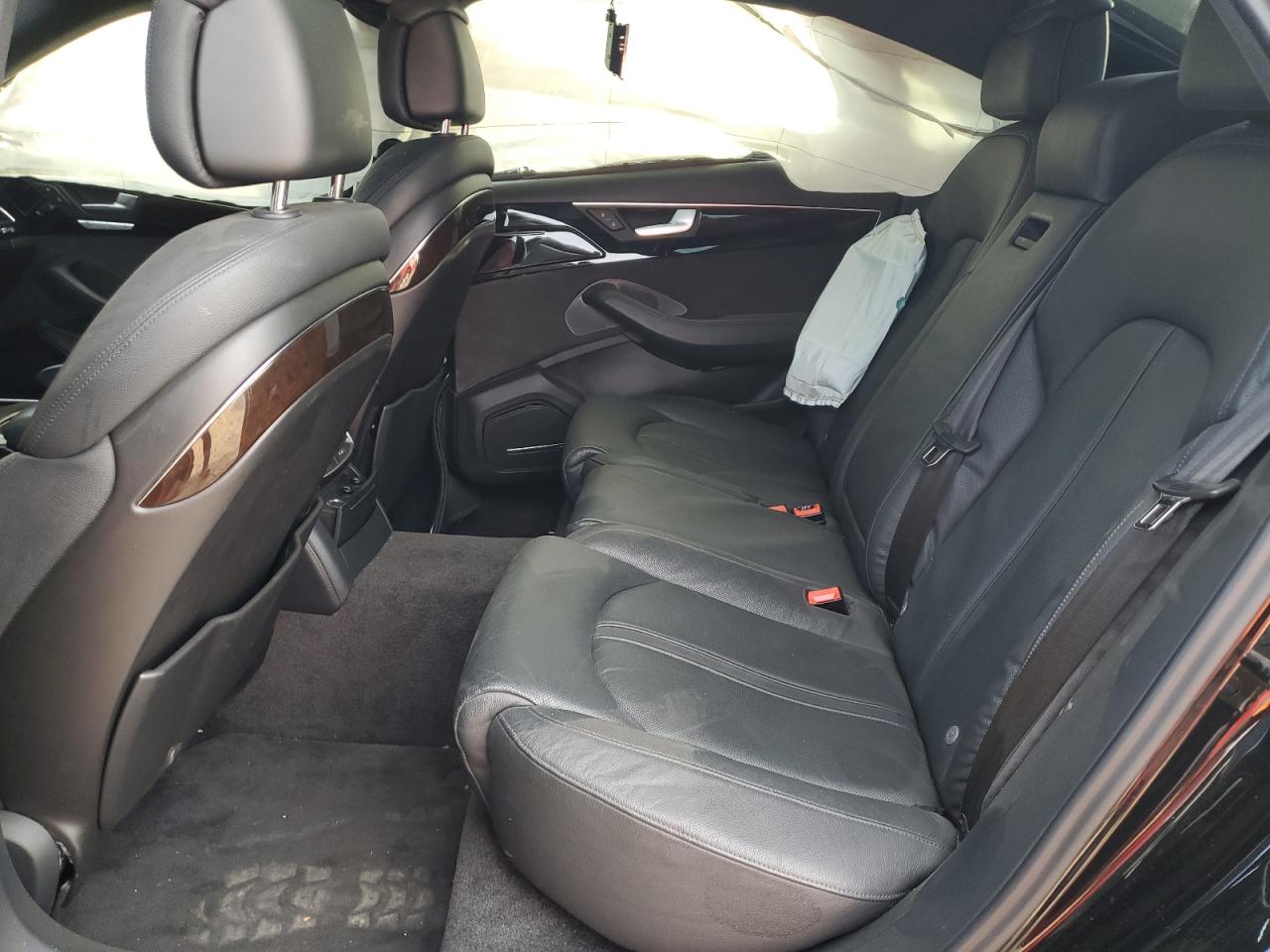 2017 Audi A8 L Quattro VIN: WAU44AFD2HN011986 Lot: 93364675