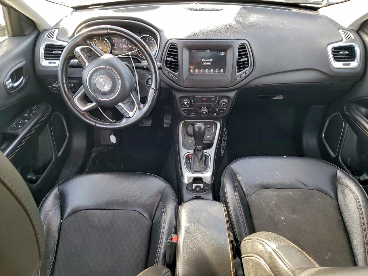 2018 Jeep Compass Latitude VIN: 3C4NJDBB6JT457067 Lot: 93941785