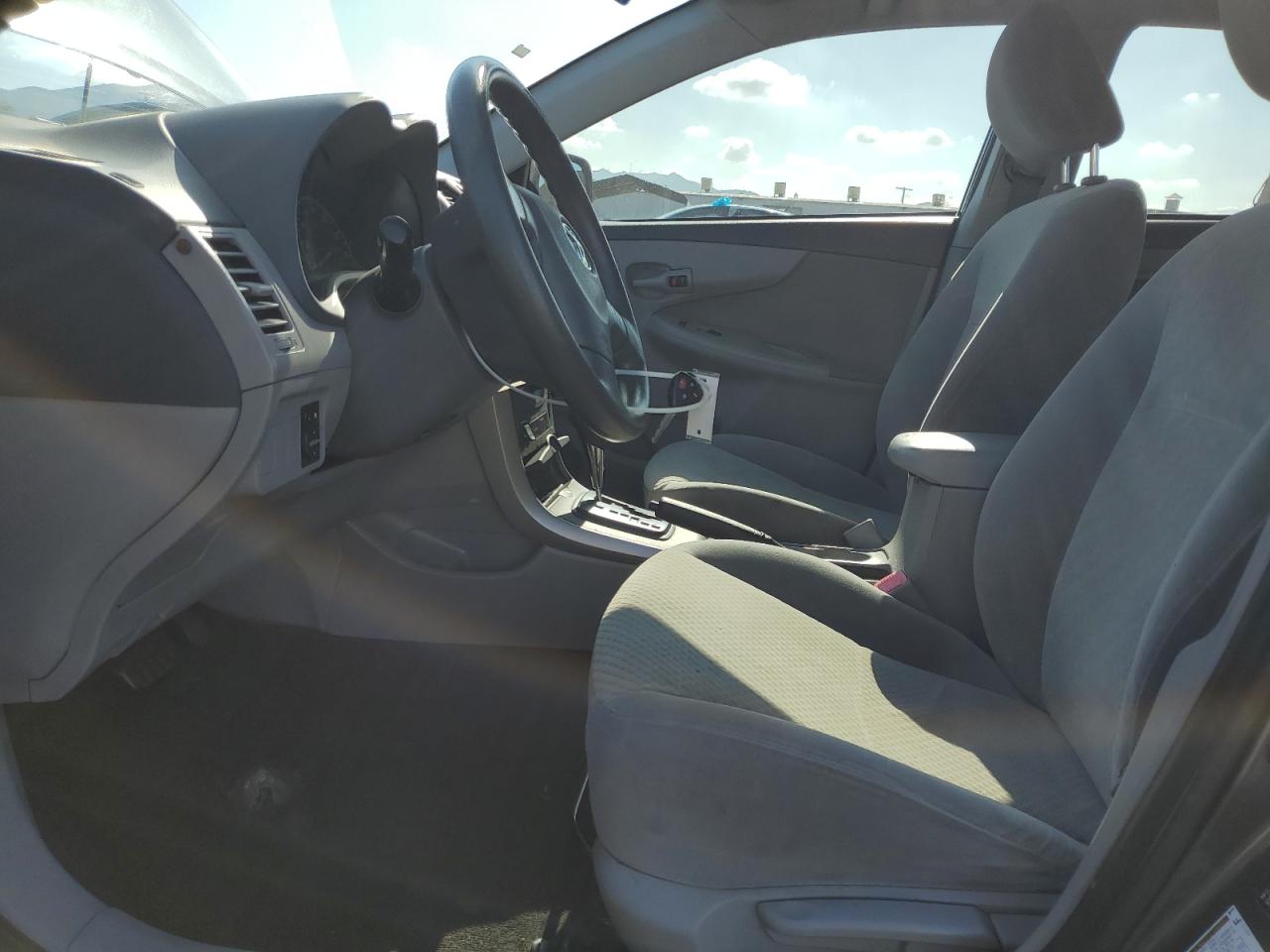 2009 Toyota Corolla Base VIN: JTDBL40E69J006136 Lot: 93079705