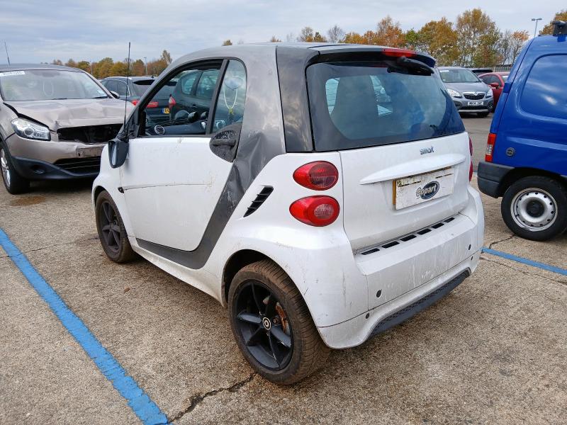 2014 SMART FORTWO COUPE GRANDSTYLE 2DR SOFTOUCH AUTO 84