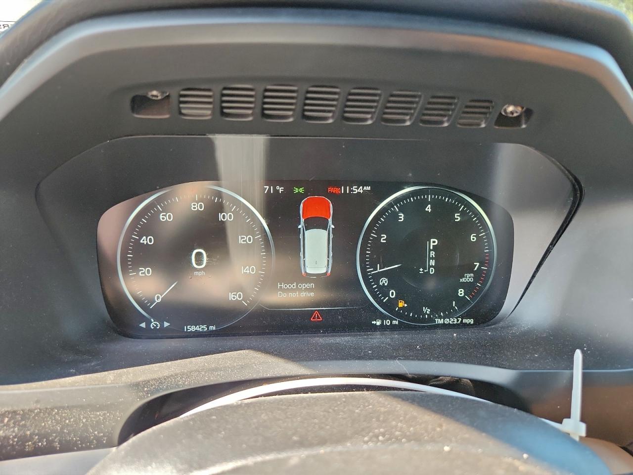 2017 Volvo Xc90 T6 VIN: YV4A22PK1H1177645 Lot: 93982895