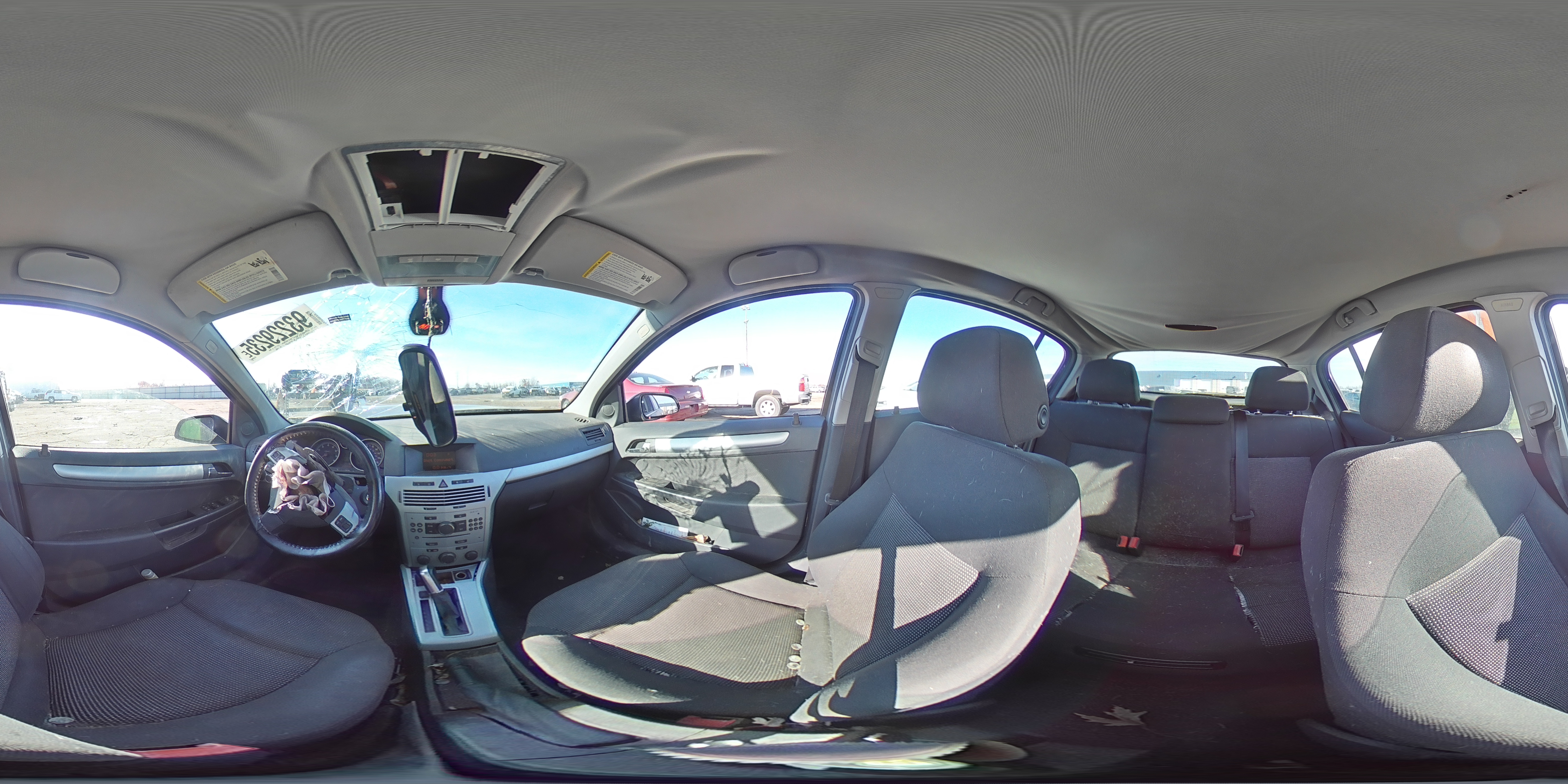 2008 Saturn Astra Xr VIN: W08AT671185110303 Lot: 93229235