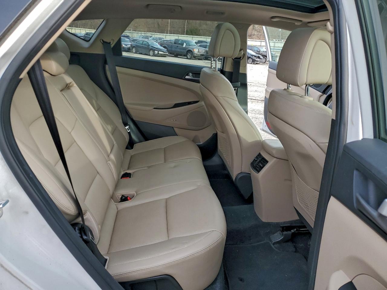 2018 Hyundai Tucson Value VIN: KM8J3CA24JU627075 Lot: 94419615