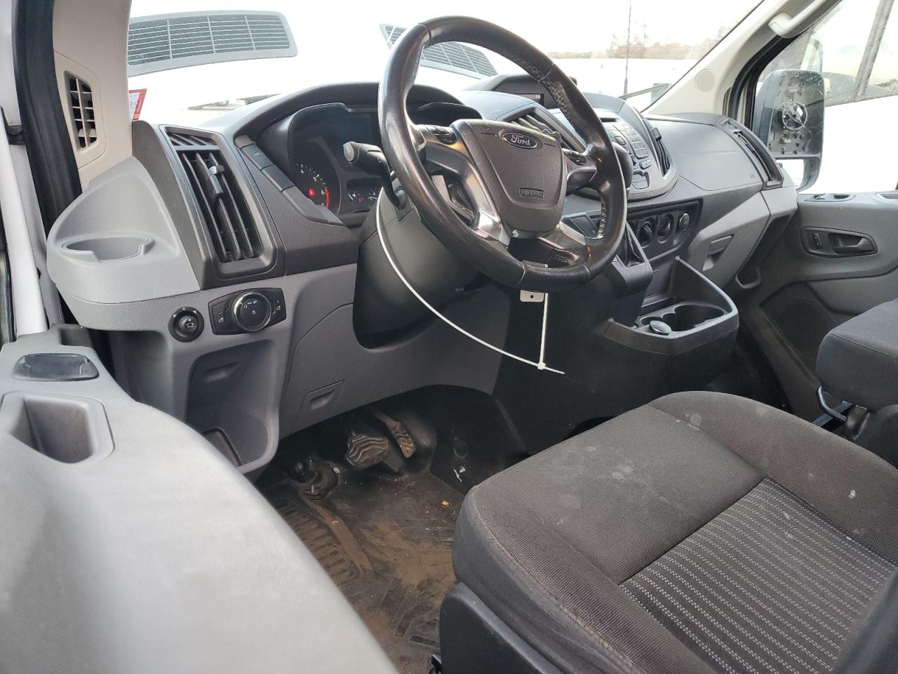 2017 Ford Transit Delivery Van VIN: 1FTYR1CG5HKA18968 Lot: 91548275