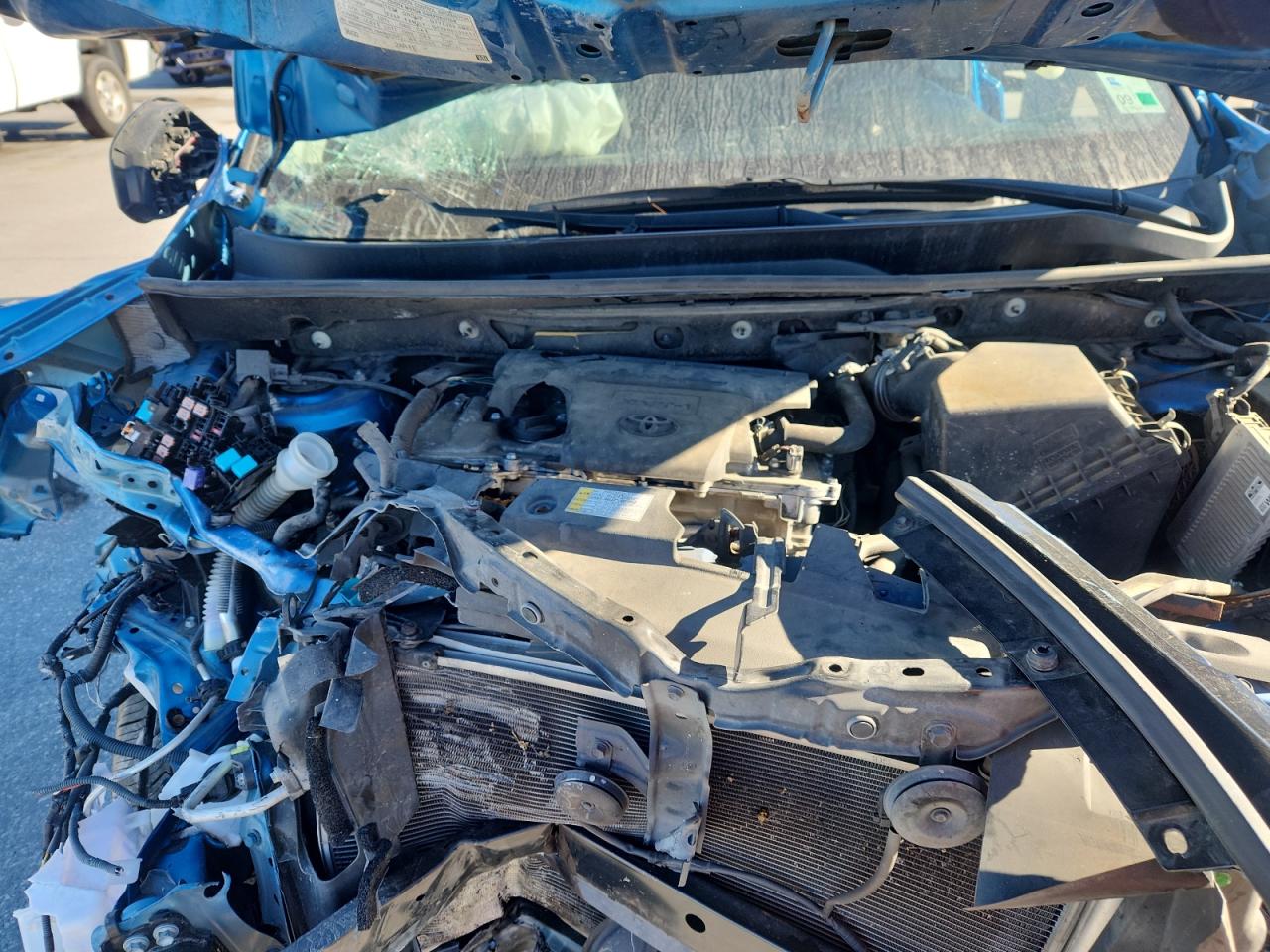 2016 Toyota Rav4 Le VIN: JTMZFREV6GJ063929 Lot: 92027995