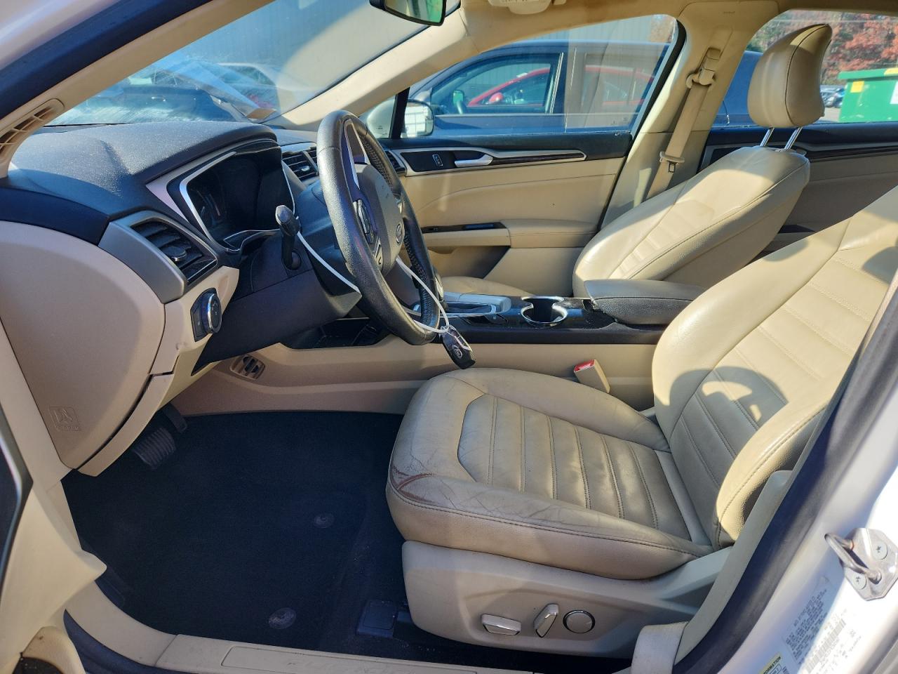 2015 Ford Fusion Se Hybrid VIN: 3FA6P0LU5FR260560 Lot: 93237515