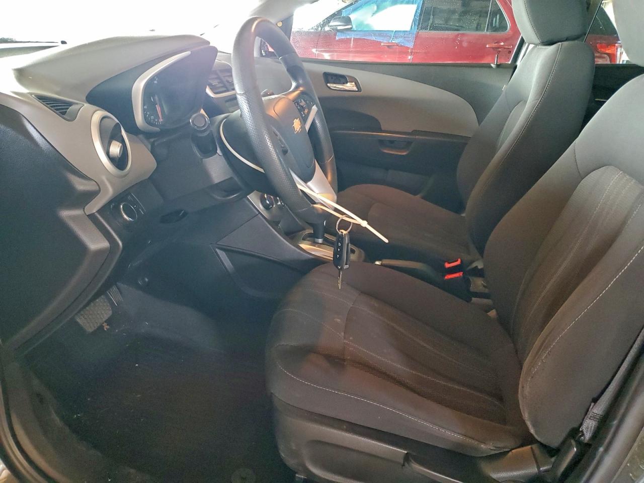 2019 Chevrolet Sonic Lt VIN: 1G1JD5SB8K4126034 Lot: 94426135