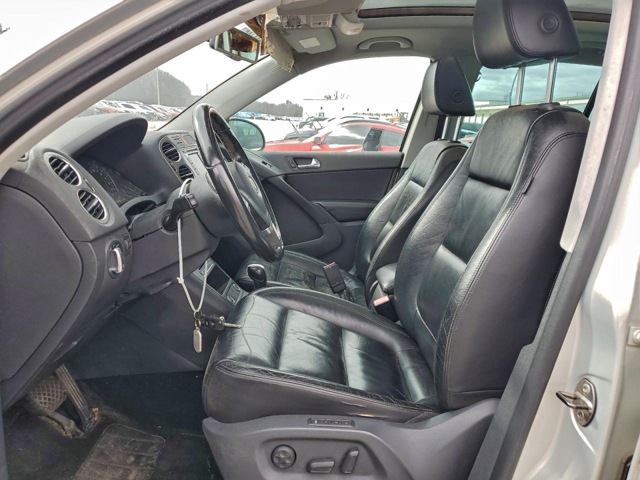 2011 Volkswagen Tiguan S VIN: WVGBV7AX0BW533556 Lot: 94728195