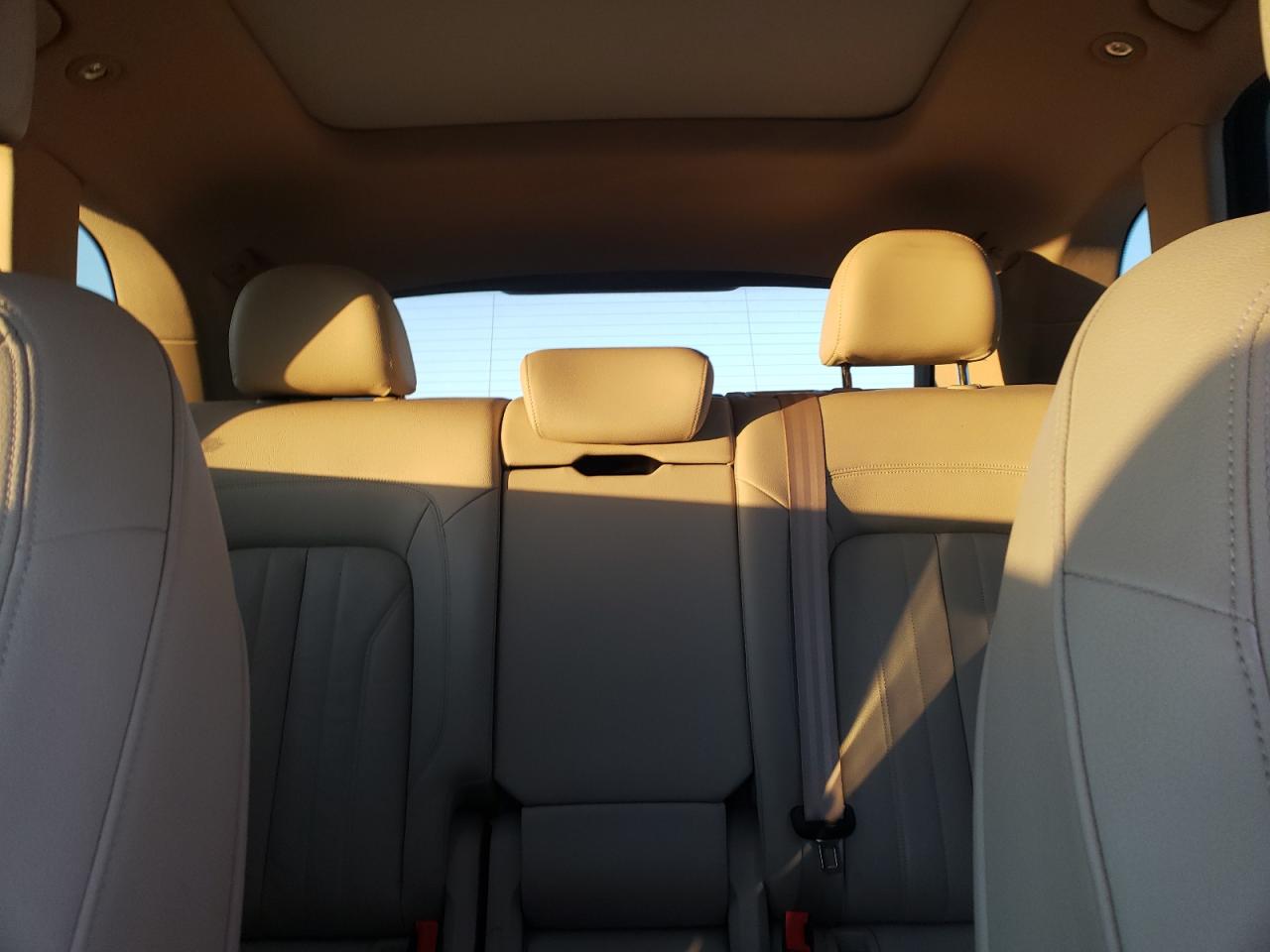 2018 Audi Q5 Premium Plus VIN: WA1BNAFY0J2092711 Lot: 92425155