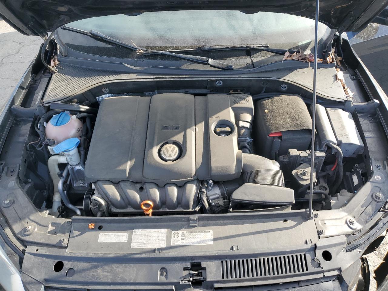 2013 Volkswagen Passat Se VIN: 1VWBP7A32DC073135 Lot: 92922275