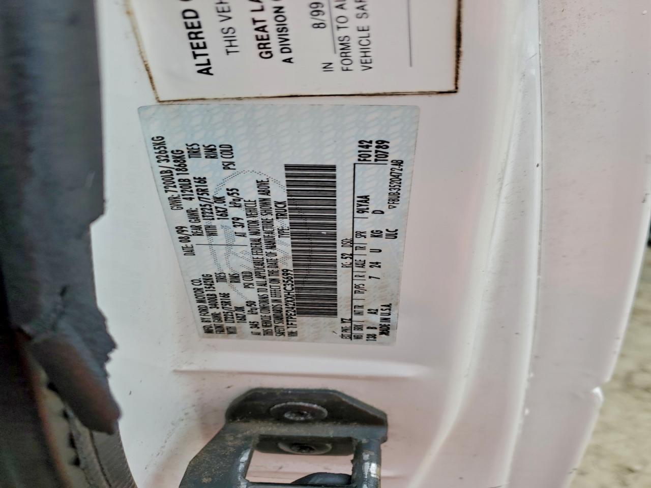 1999 Ford Econoline E250 Van VIN: 1FTPE242XXHC35699 Lot: 93426795