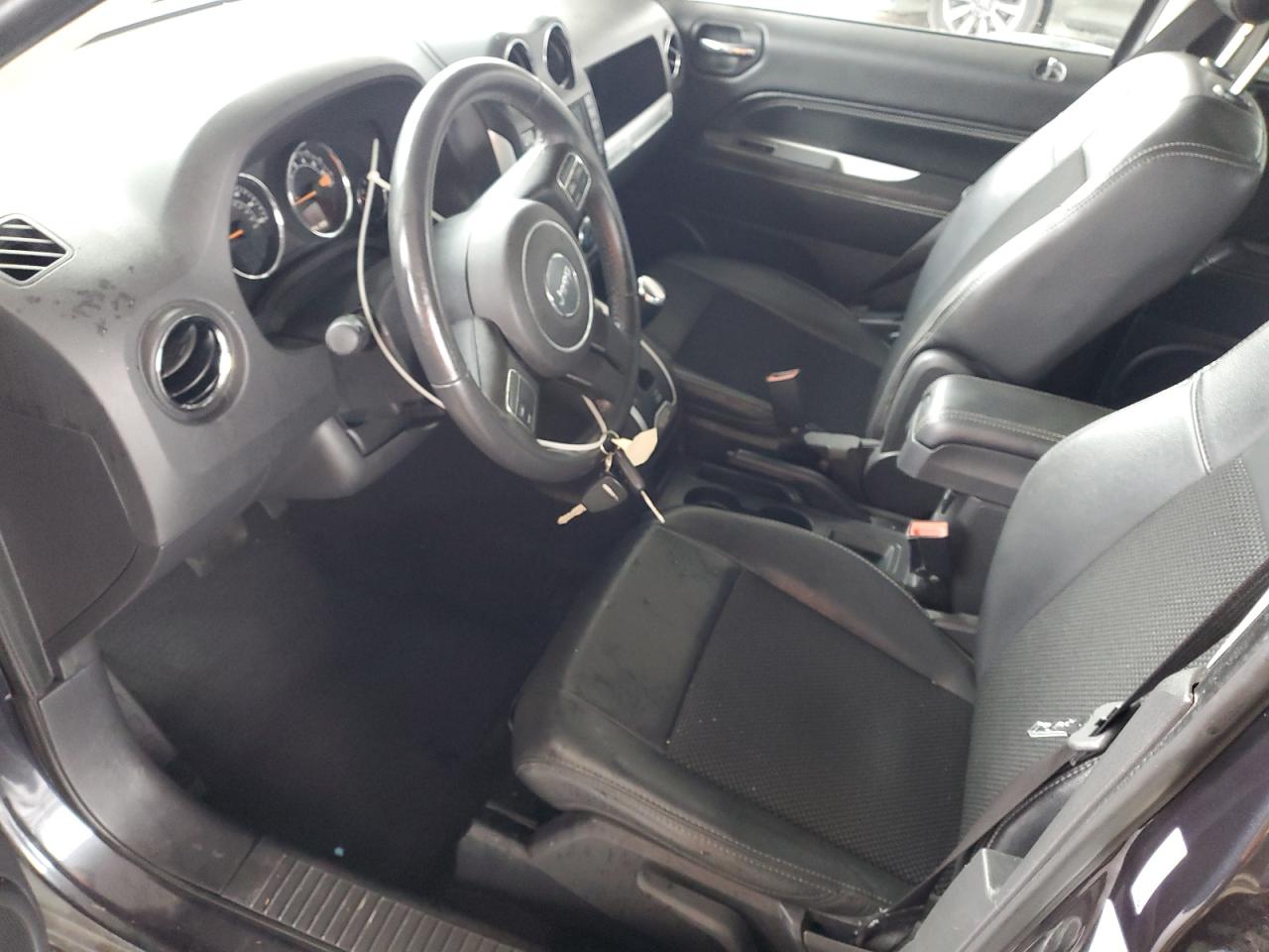 2014 Jeep Compass Latitude VIN: 1C4NJCEB5ED564368 Lot: 90785055