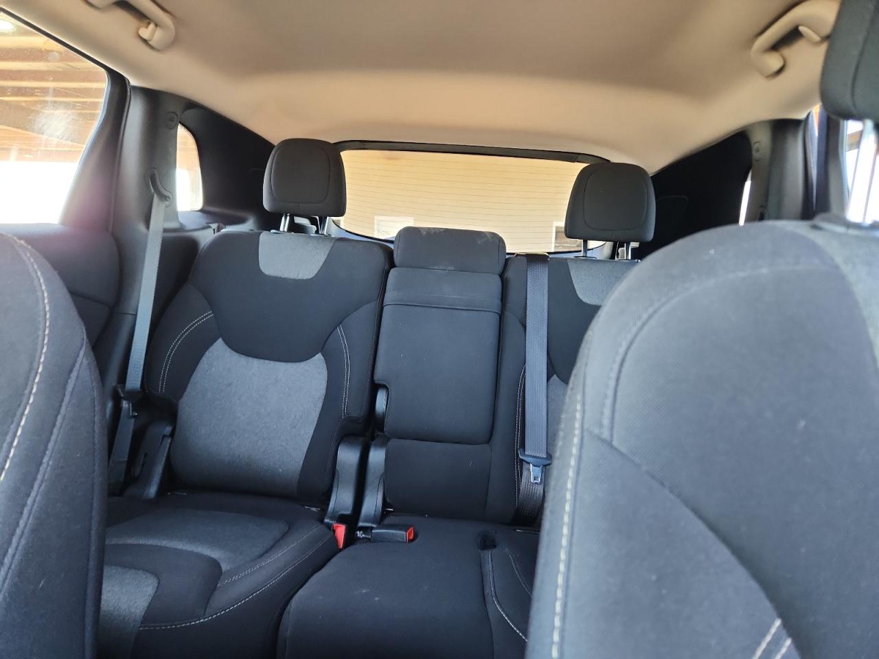 2018 Jeep Cherokee Latitude VIN: 1C4PJLCB4JD540150 Lot: 92129805