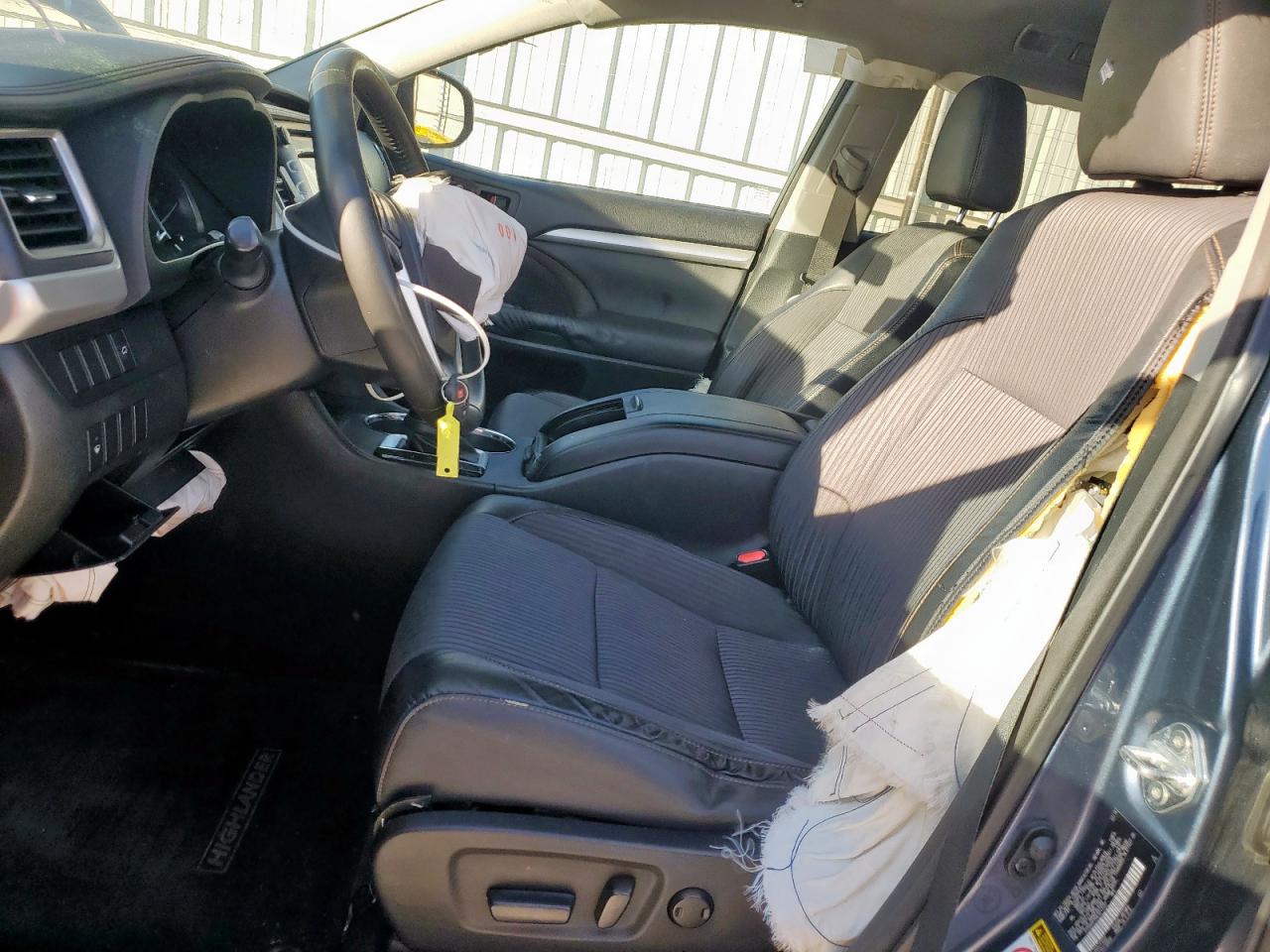 2014 Toyota Highlander Le VIN: 5TDZKRFH9ES011327 Lot: 91143355