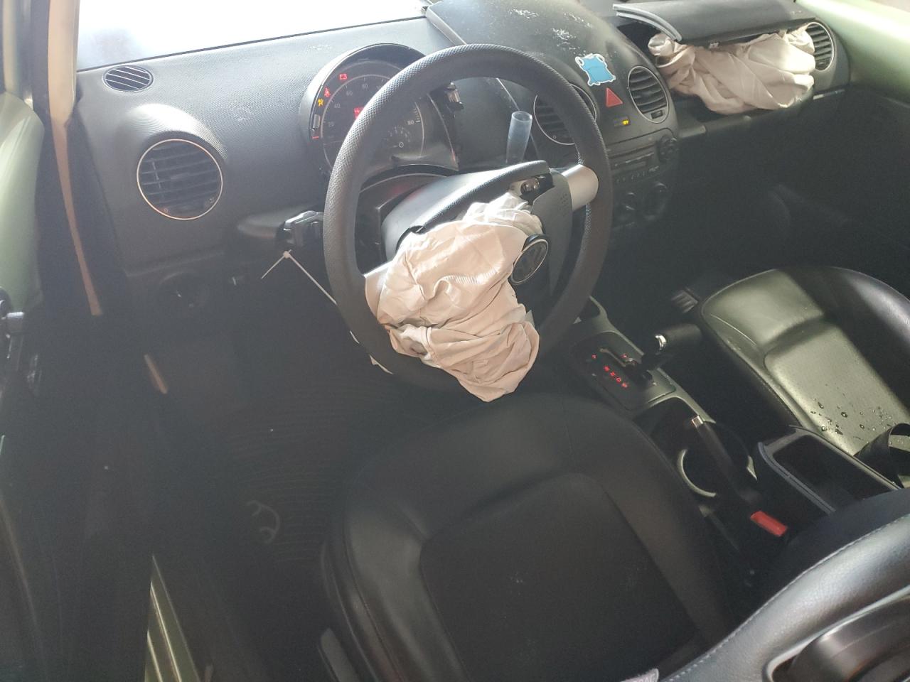 2007 Volkswagen New Beetle 2.5L VIN: 3VWPW31C07M513812 Lot: 91326765