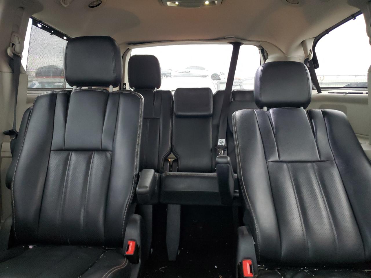 2014 Chrysler Town & Country Touring L VIN: 2C4RC1CG7ER407856 Lot: 90255535