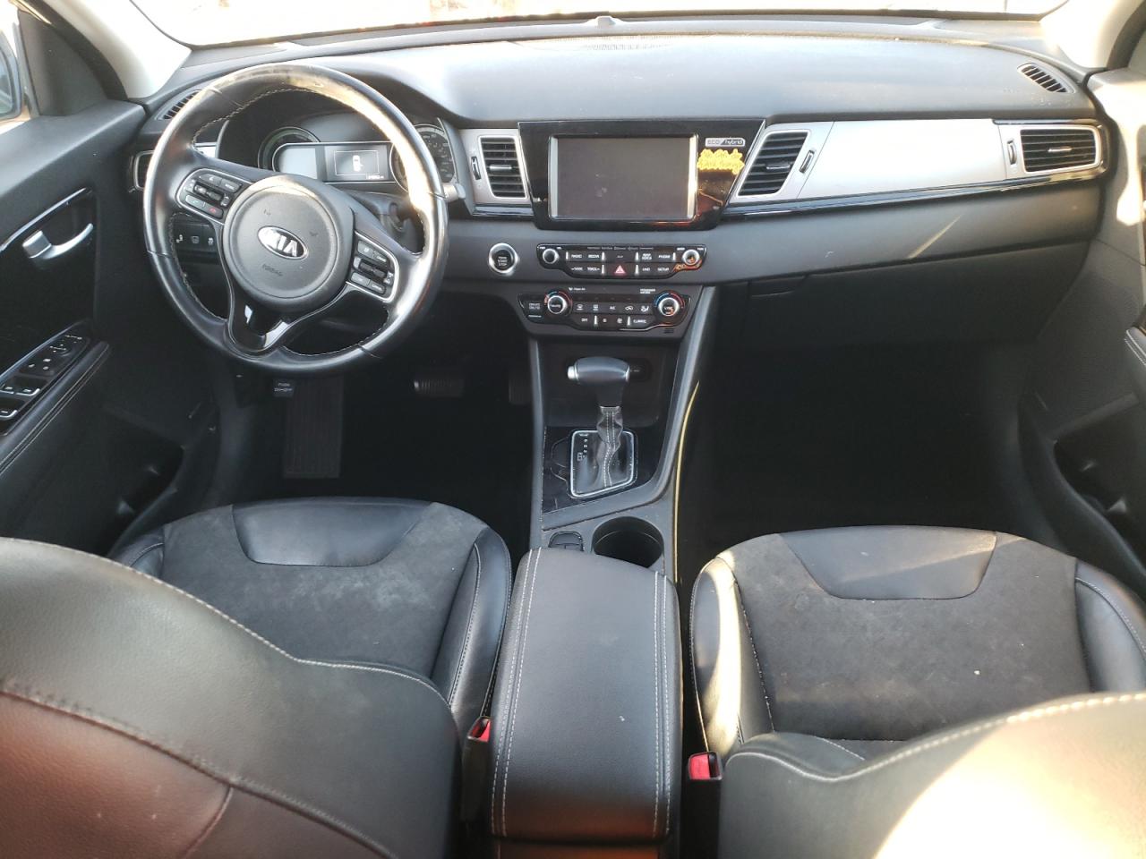2018 Kia Niro Ex VIN: KNDCC3LC2J5141765 Lot: 92642485